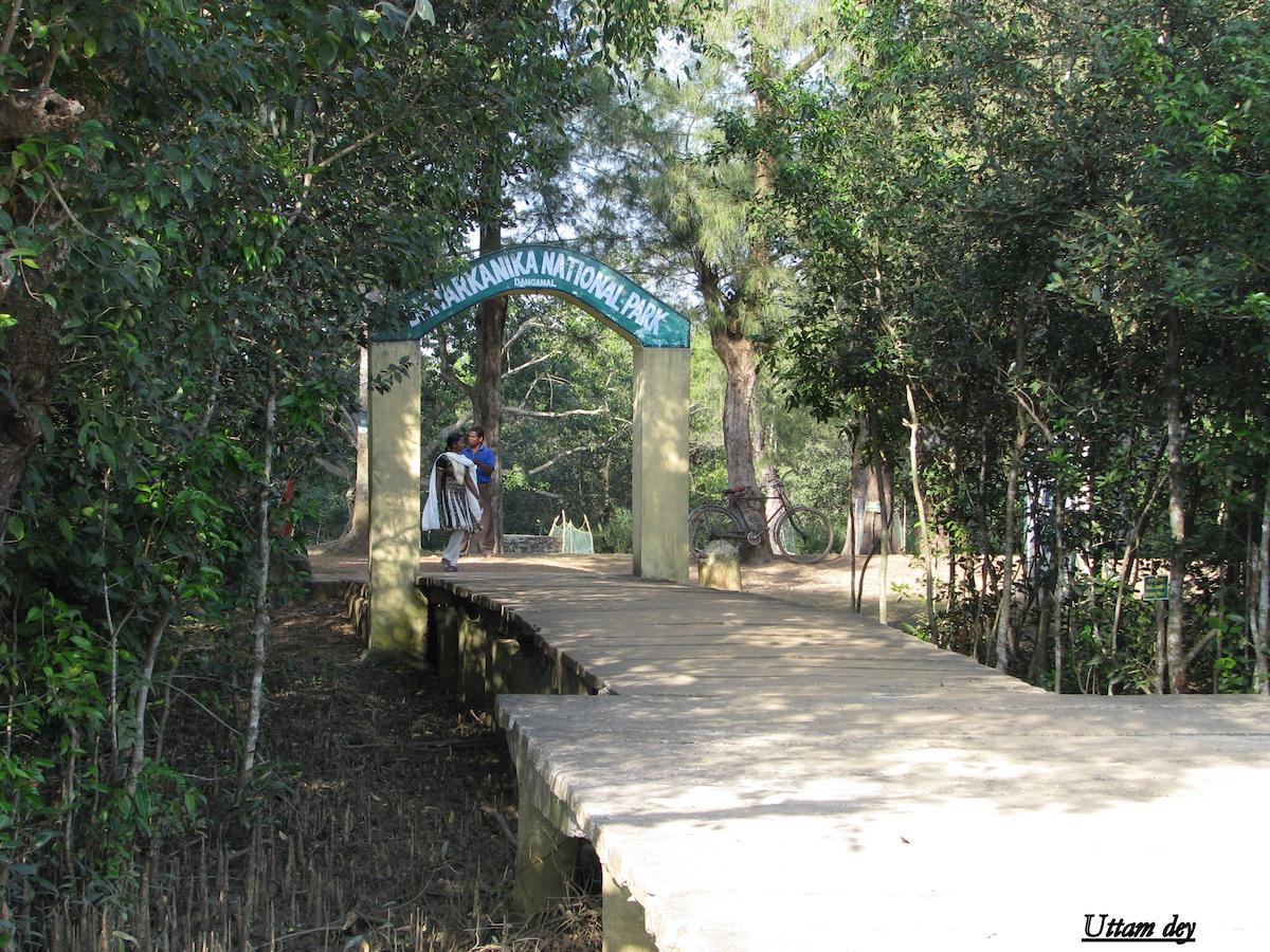 Estuarine Village Resort Sātabhāya Εξωτερικό φωτογραφία